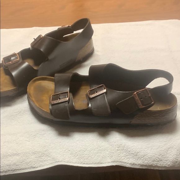 Birkenstock Brown Sandals with Buckles. Men’s size 11 medium width. main image 5